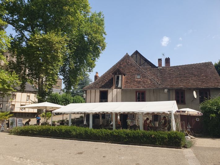 Property photo 3 of 15