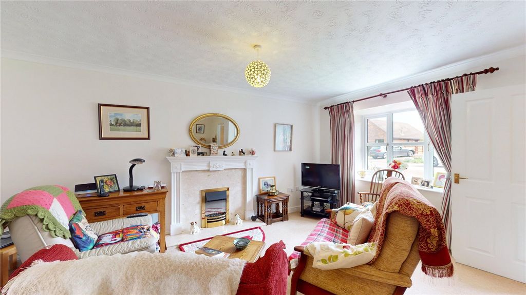 Property photo 3 of 12 Picture No. 10