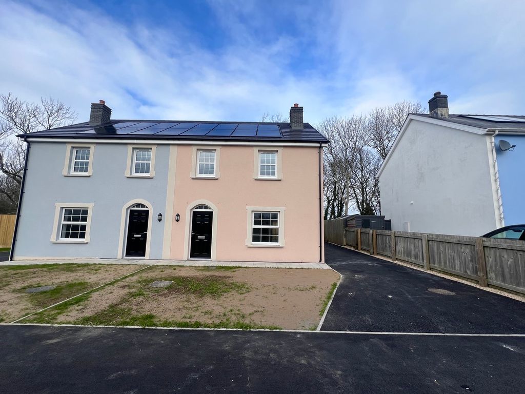 Property photo 2 of 30