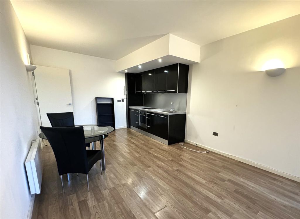 Property photo 2 of 11 Kitchen 2.Jpeg