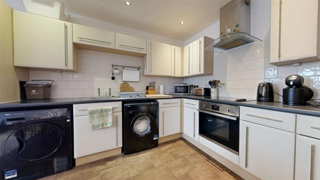 Property photo 2 of 15 08272025_145540.Jpg