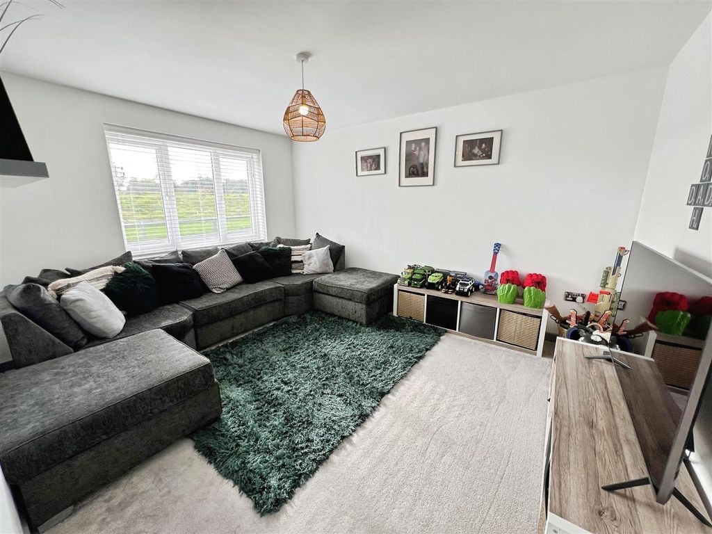 Property photo 2 of 17 Living Room