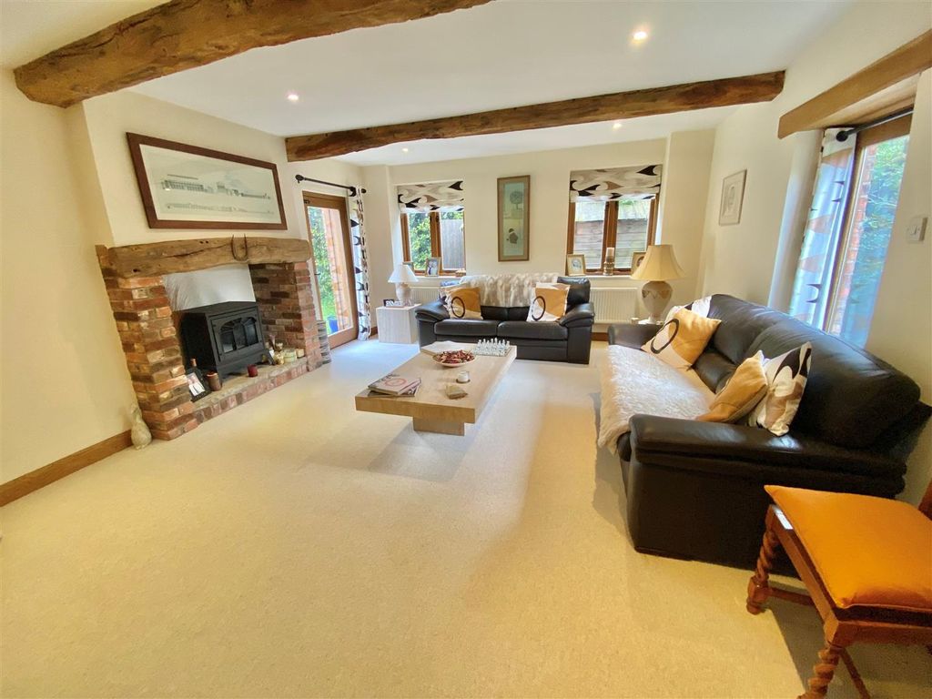 Property photo 3 of 30