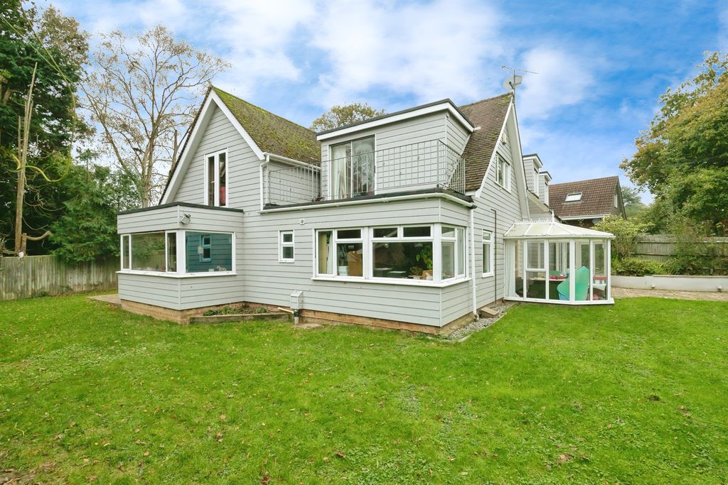 Property photo 1 of 29