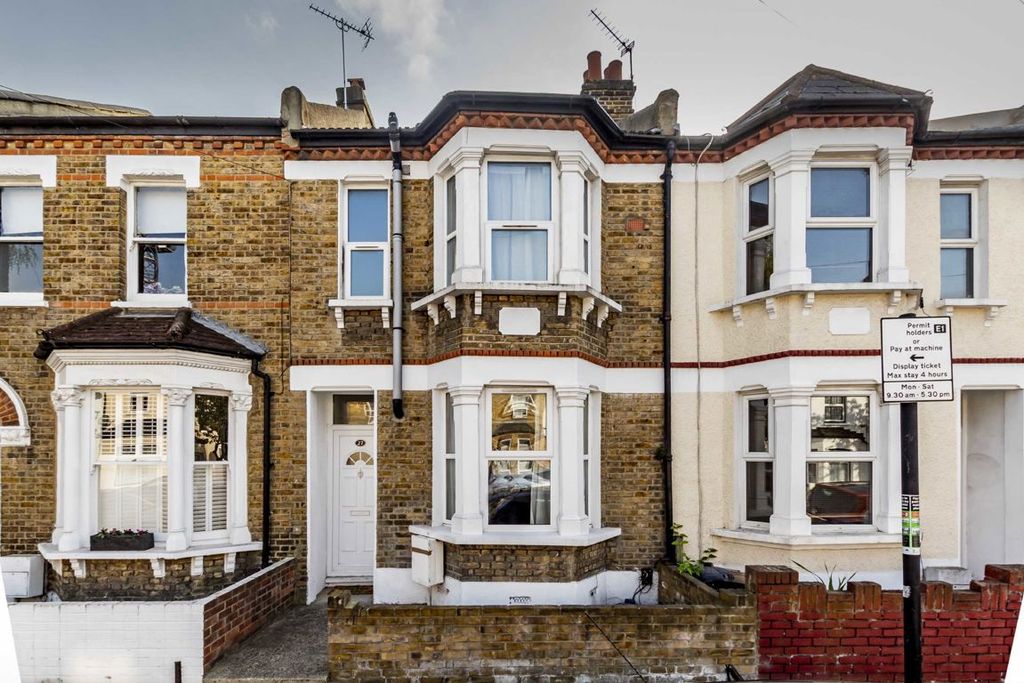 Property photo 1 of 8