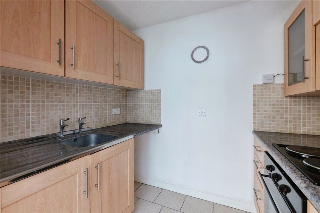 Property photo 3 of 18