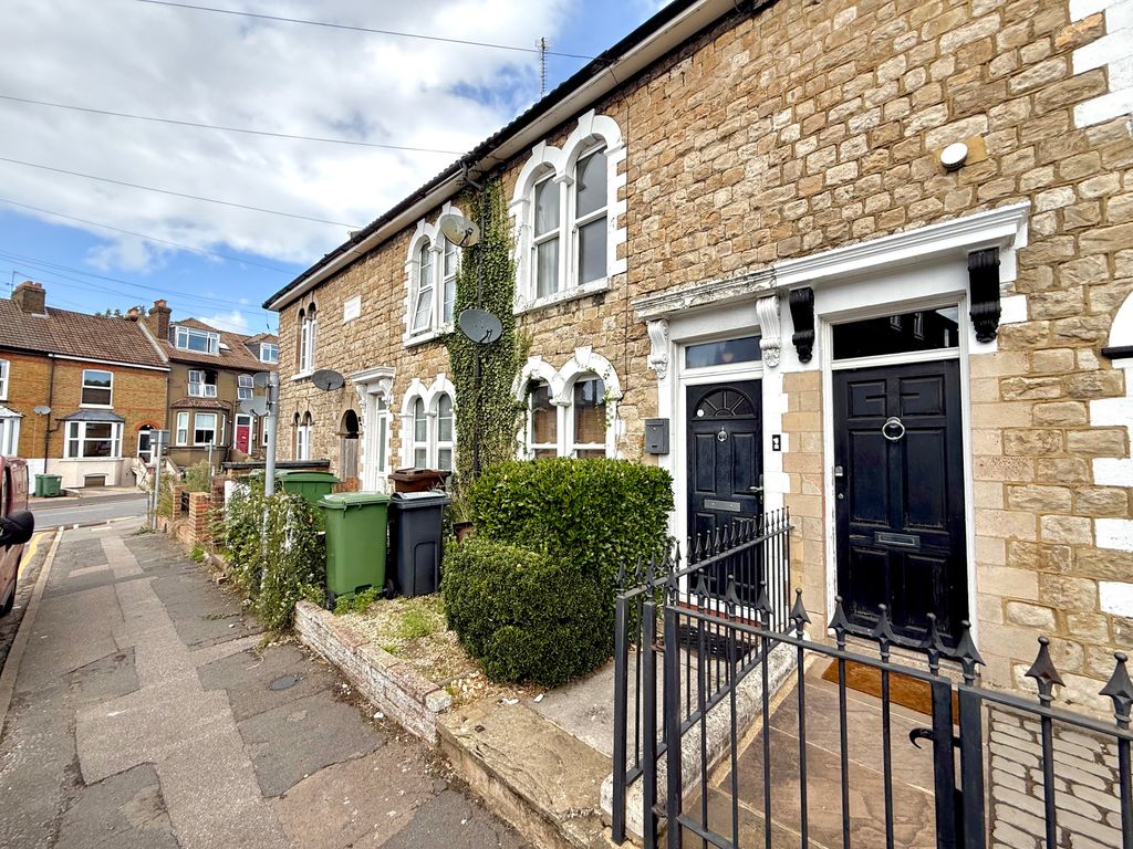 Property photo 1 of 8 Annex