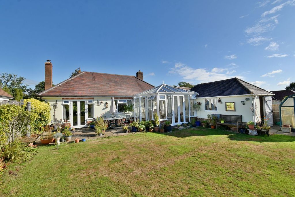 Property photo 3 of 12