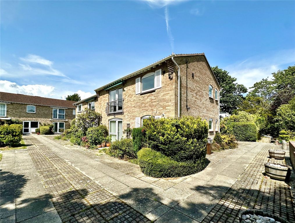 Property photo 1 of 10 Picture No. 02