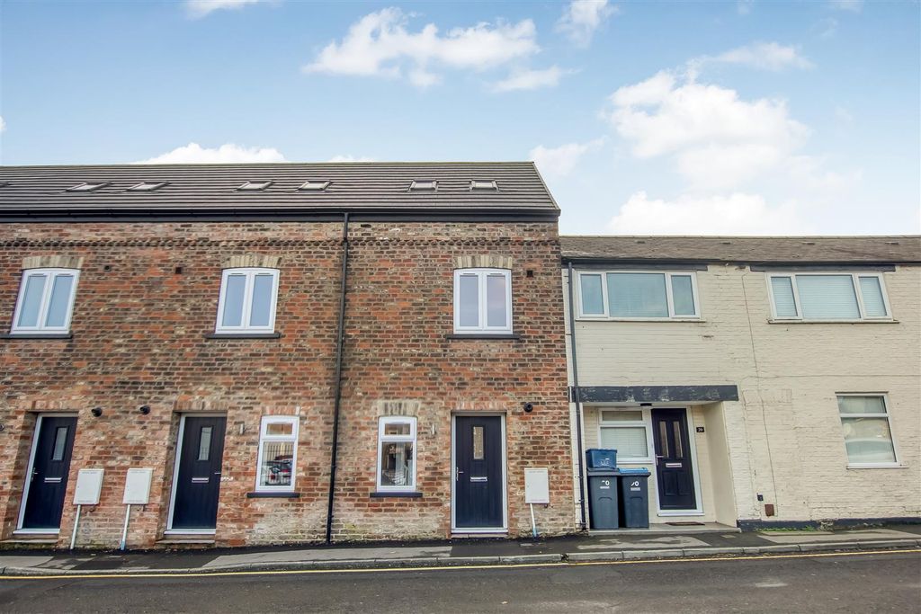 Property photo 1 of 12 Img_9829.Jpg