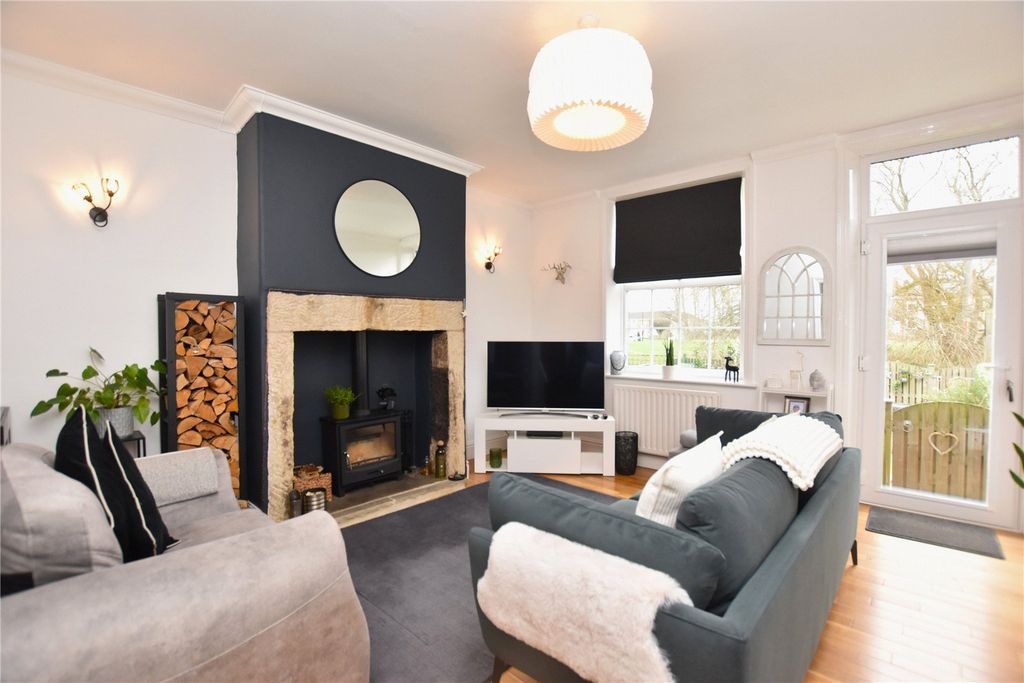 Property photo 2 of 19 Picture No. 26