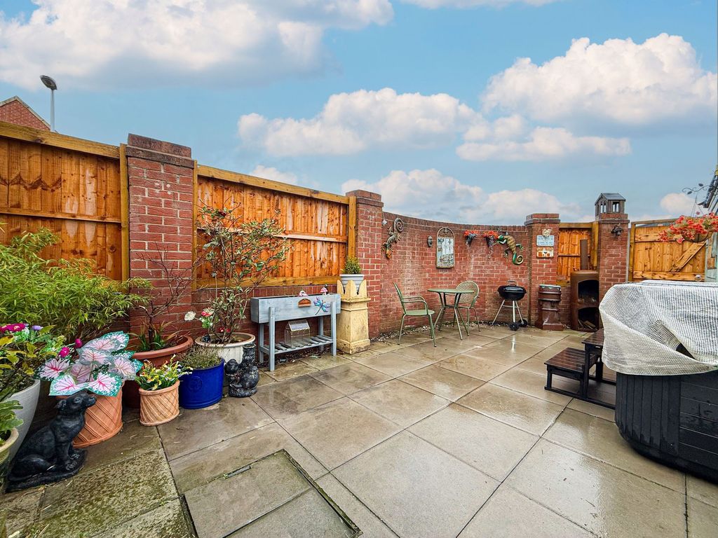 Property photo 3 of 20 Photo 18