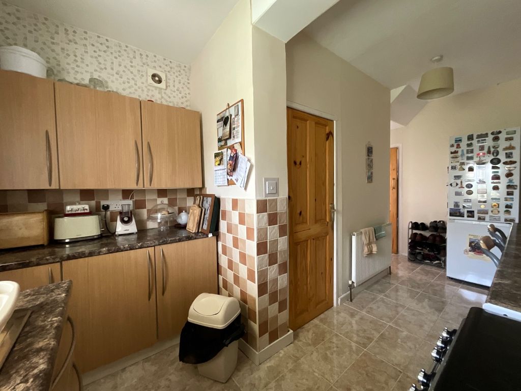 Property photo 3 of 19 4192032