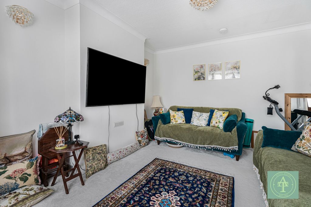 Property photo 3 of 27 3