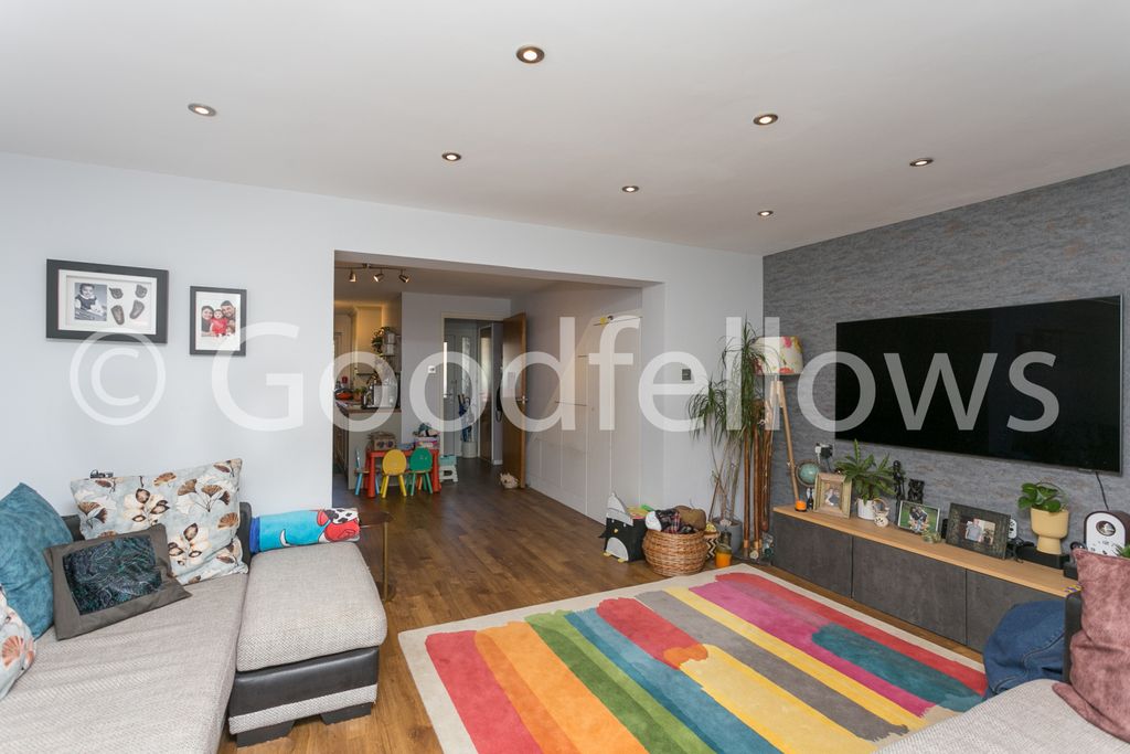 Property photo 2 of 26 Picture No. 05