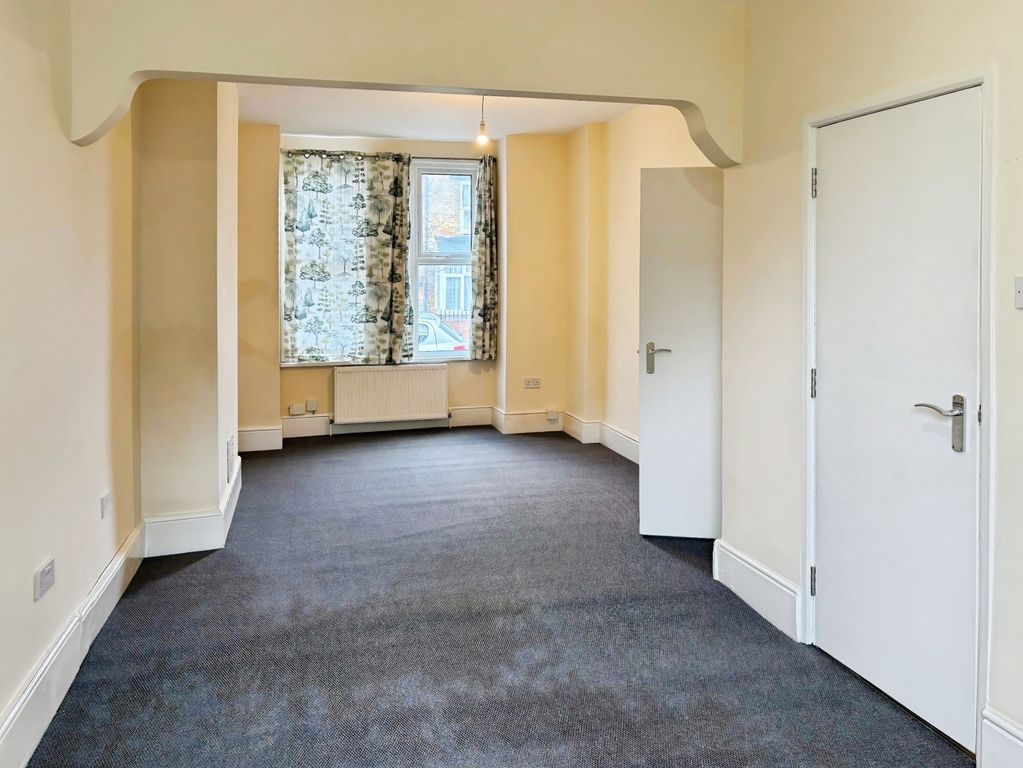 Property photo 2 of 4 1c1c18A3-1