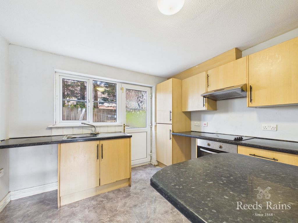 Property photo 2 of 19 Breakfast Kitchen