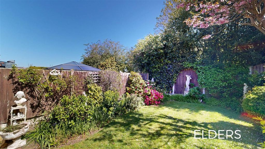 Property photo 3 of 20