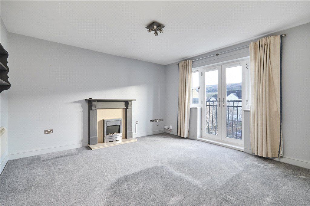 Property photo 3 of 13 Living Room