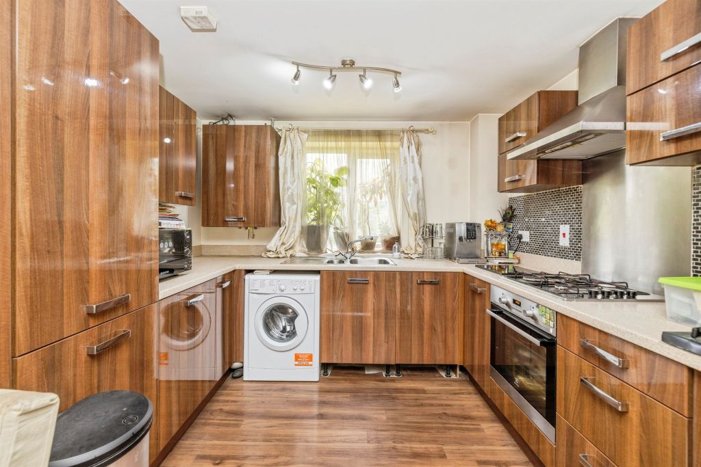 Property photo 3 of 17