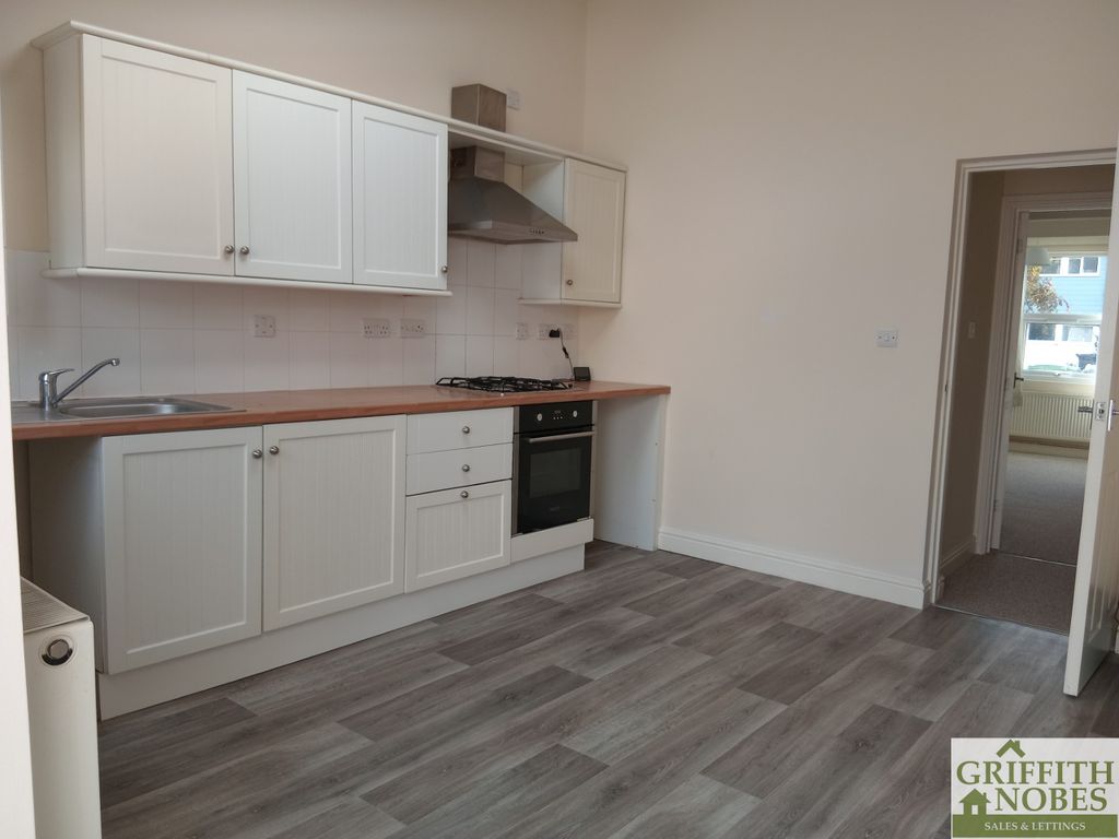 Property photo 3 of 15 Kitchen Breakfast Room