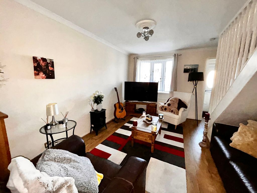 Property photo 3 of 10