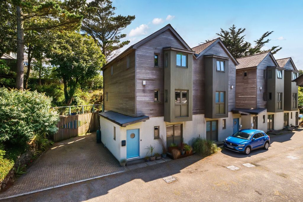 Property photo 1 of 20 1-6A6A1ce6953c2-1...