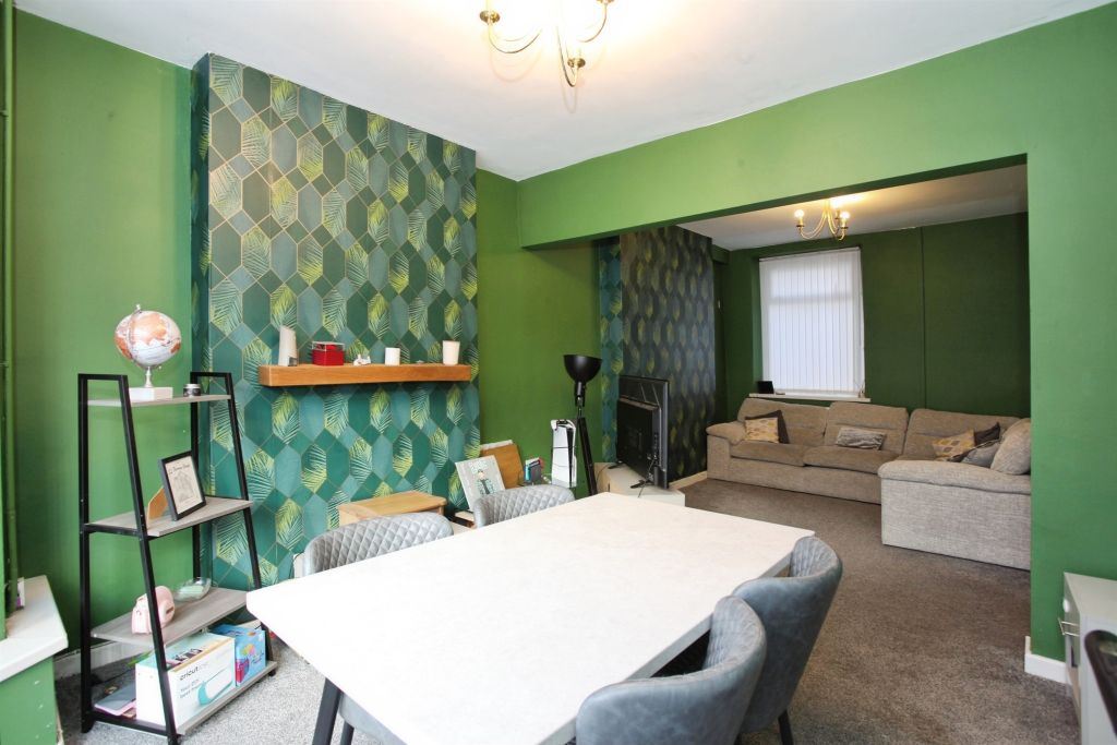 Property photo 3 of 21