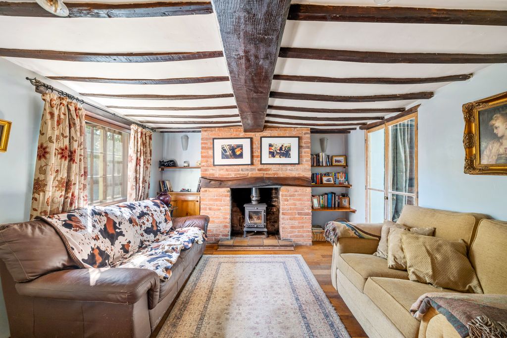 Property photo 3 of 35