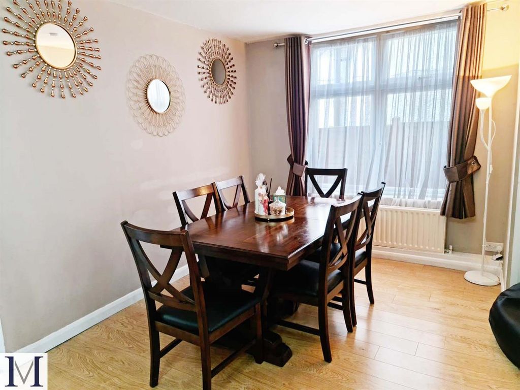 Property photo 3 of 12 4.6.Jpg