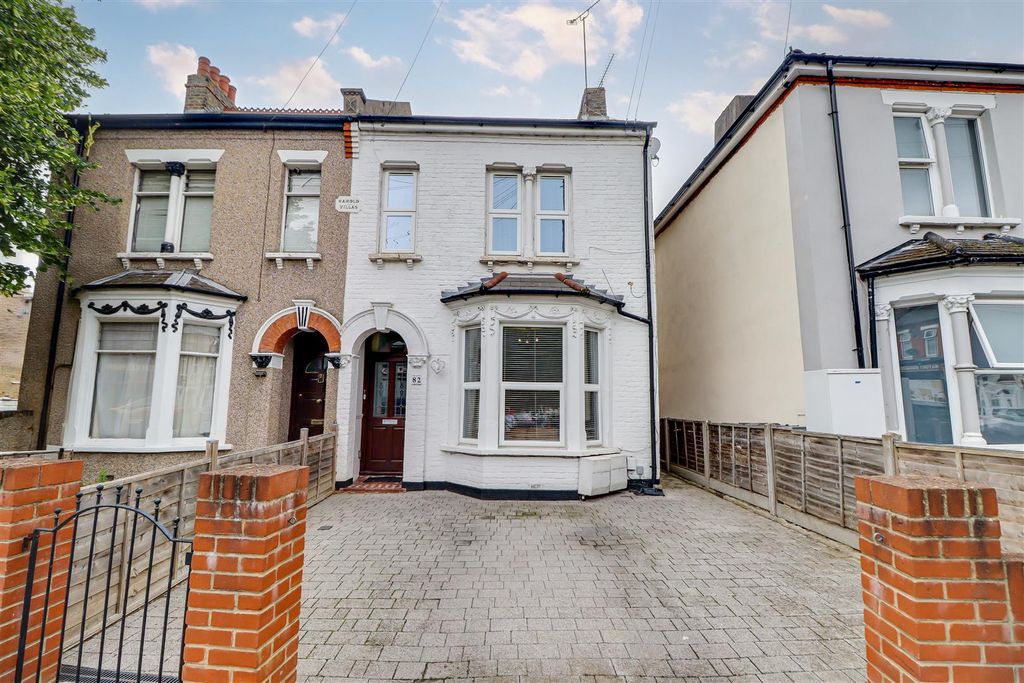 Property photo 1 of 14