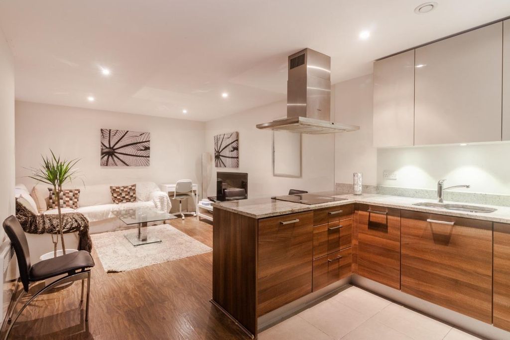 Property photo 2 of 9 Ds1Hfq8N50G_Zinzzy8Uxq.Jpg