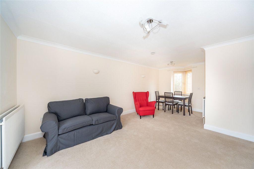 Property photo 3 of 8 Picture No. 15