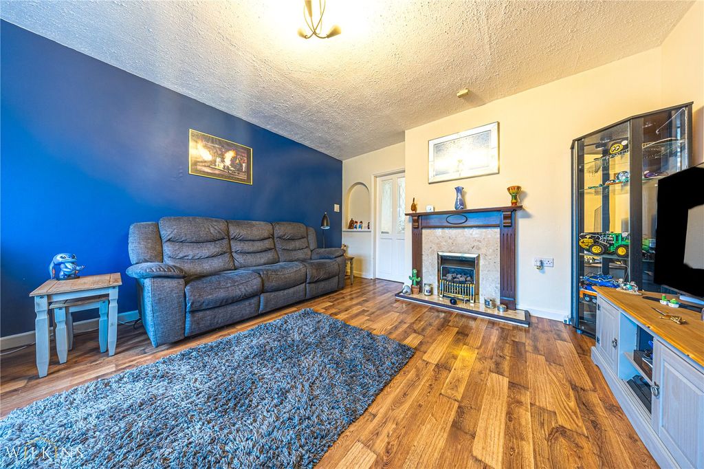 Property photo 2 of 30 Picture No. 02