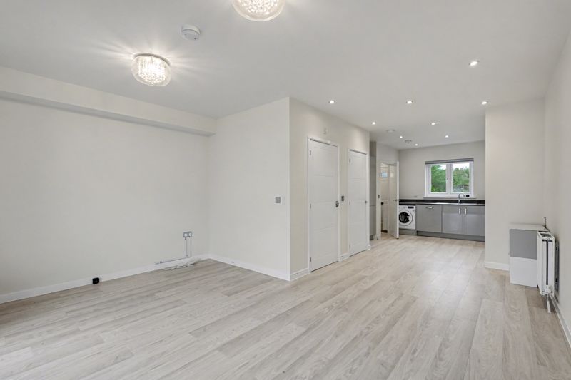 Property photo 3 of 28 Photo 10