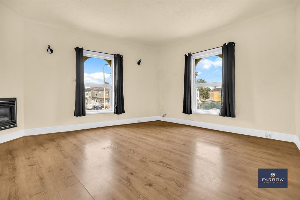 Property photo 2 of 20 Living Room