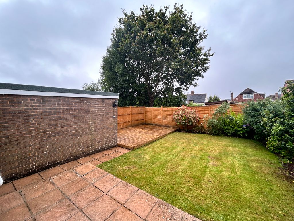 Property photo 2 of 10 Garden