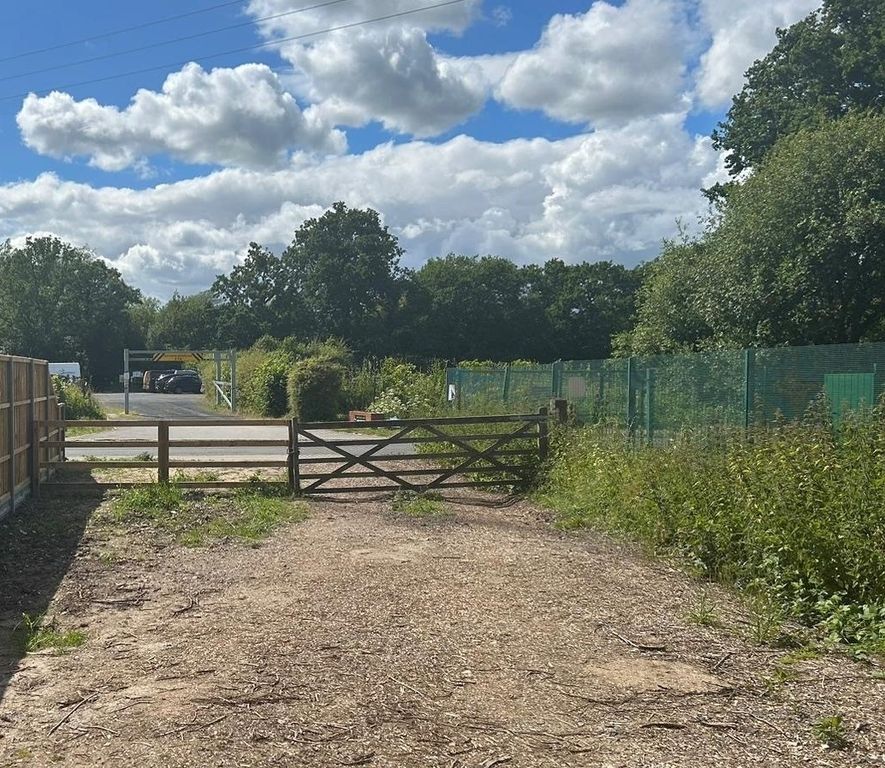 Property photo 3 of 5 Photo 4