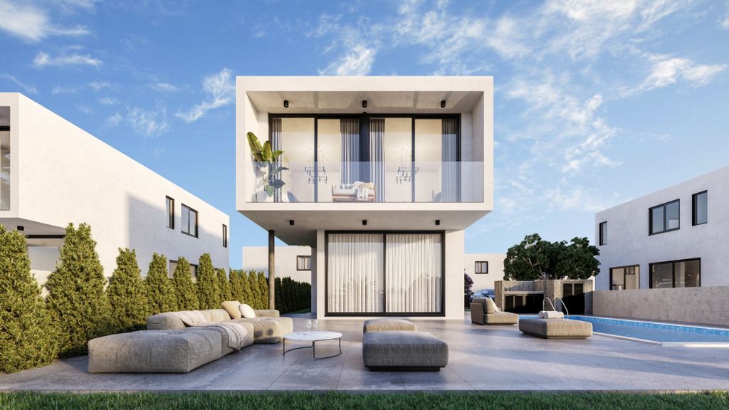 Property photo 1 of 6