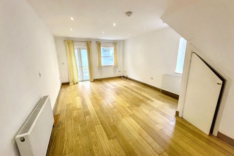 Property photo 2 of 18 Photo 20