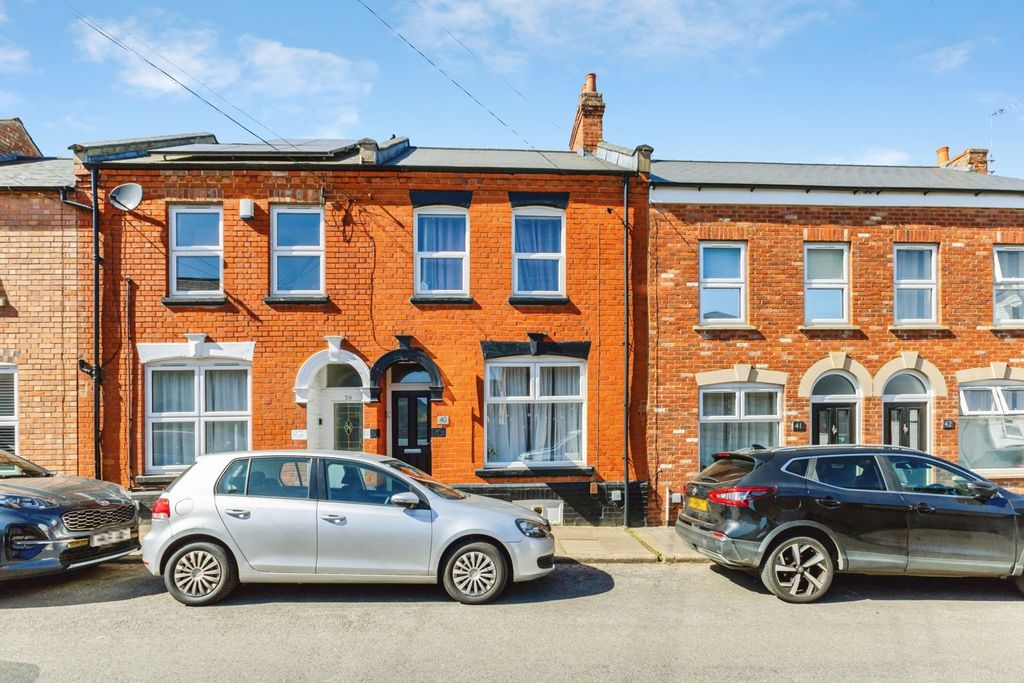 Property photo 1 of 17 Front