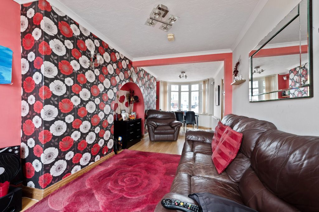Property photo 3 of 12 Picture No. 31