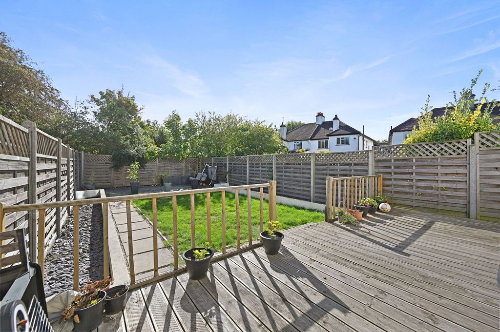 Property photo 3 of 13