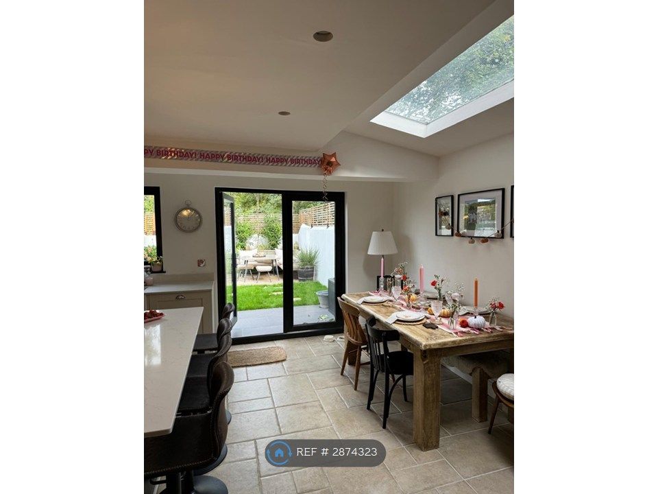 Property photo 1 of 34