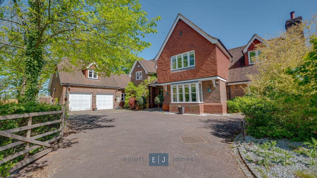 Property photo 1 of 47