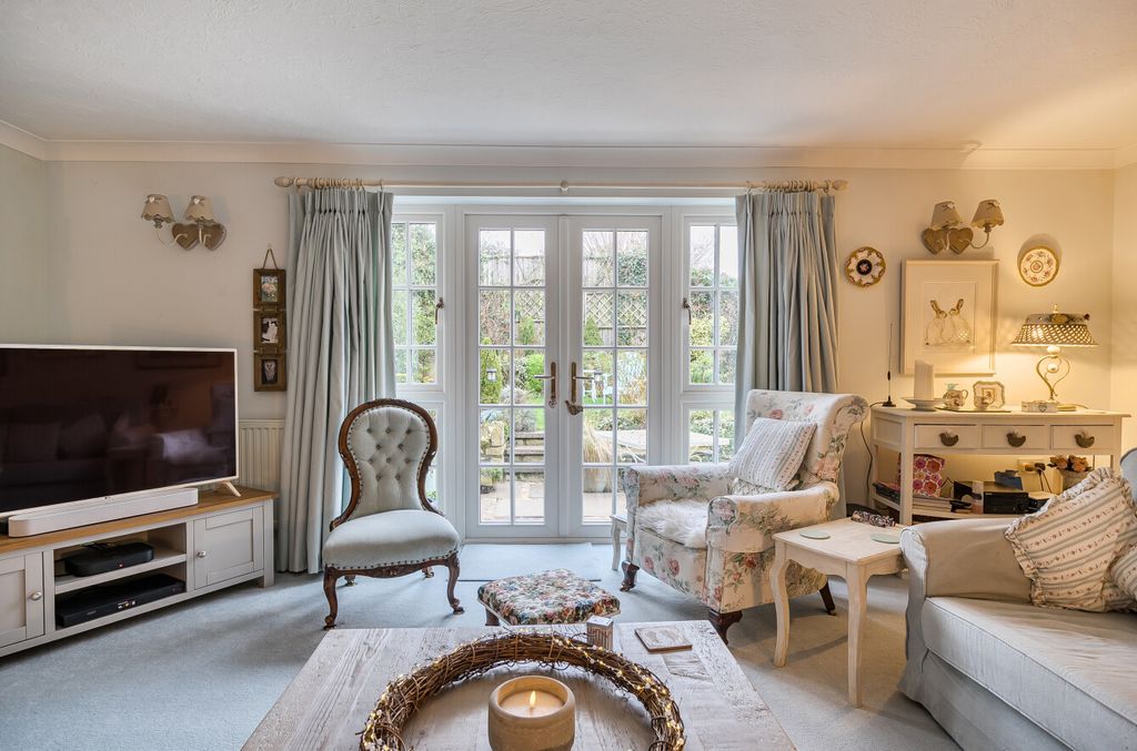 Property photo 3 of 31 1402949-28-697B6c...