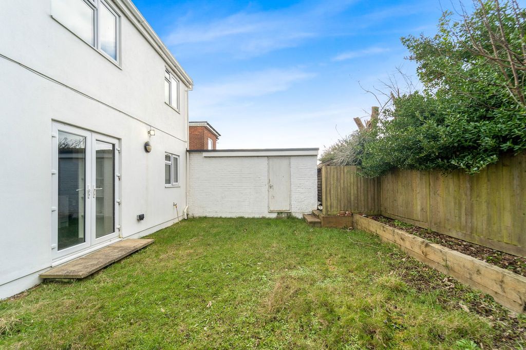 Property photo 3 of 15