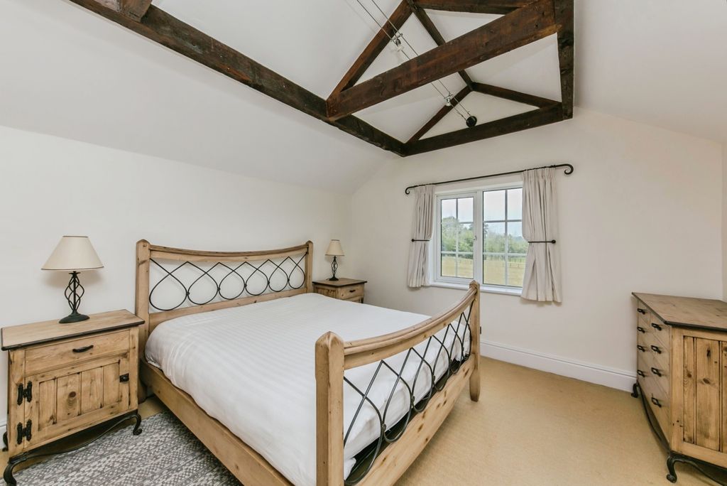 Property photo 3 of 19 Pbox-Img.Jpg