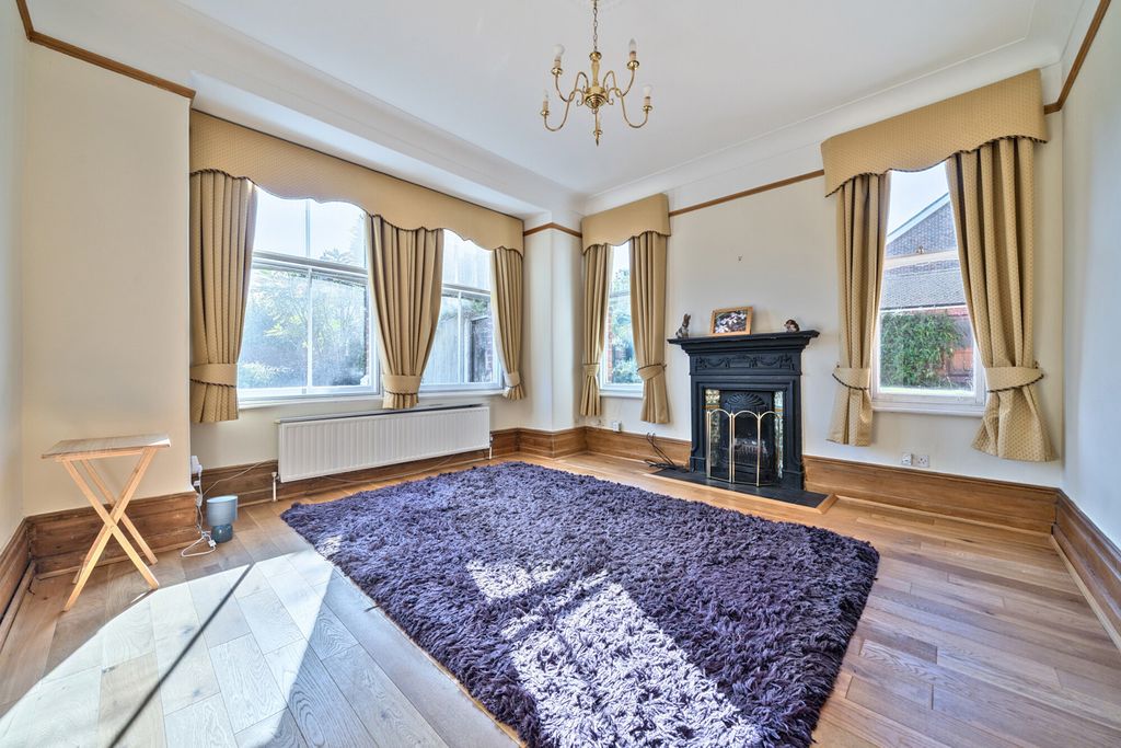 Property photo 2 of 26 1346425-10-68Bac3...