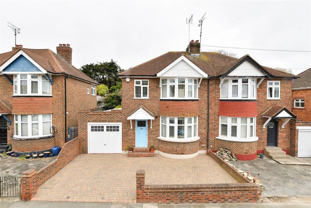 Property photo 1 of 13 External (Web).